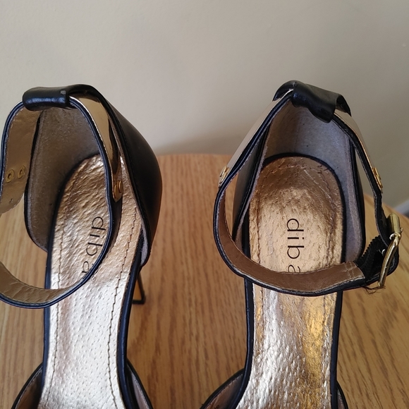 Diba Black heels with gold detailing shoes size 6.5 - Picture 9 of 11
